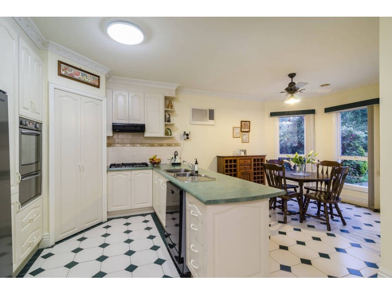 13 Larose Place, Werribee VIC 3030