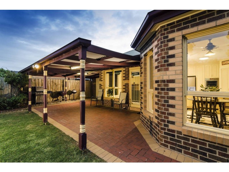 13 Larose Place, Werribee VIC 3030