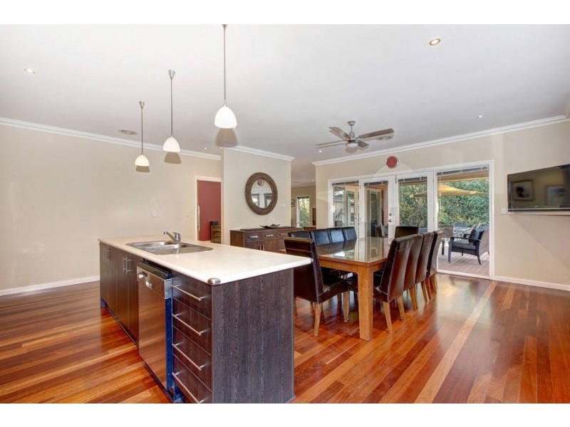 32 Carter Avenue, Werribee VIC 3030