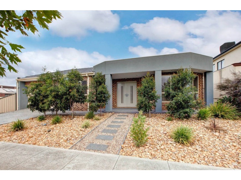 81 Hemsley Promenade, Point Cook VIC 3030