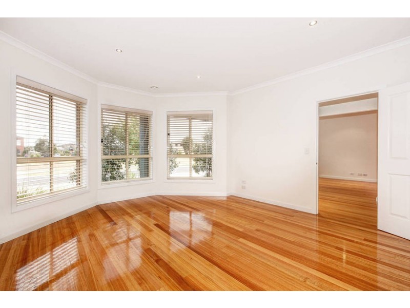 81 Hemsley Promenade, Point Cook VIC 3030