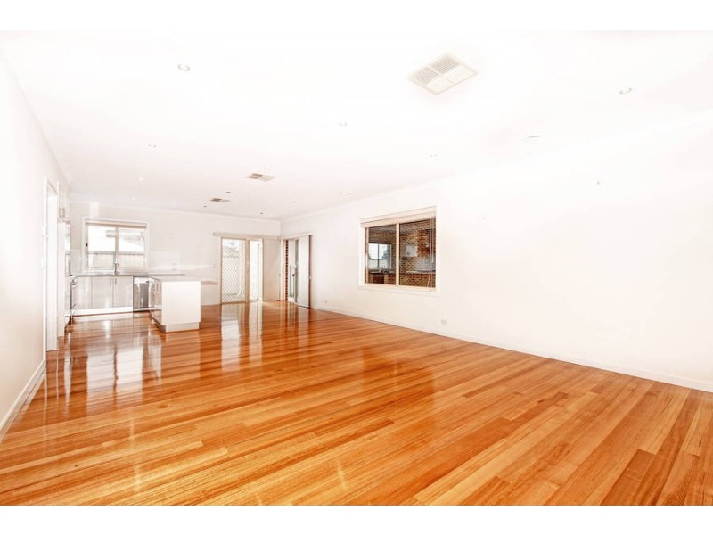 81 Hemsley Promenade, Point Cook VIC 3030