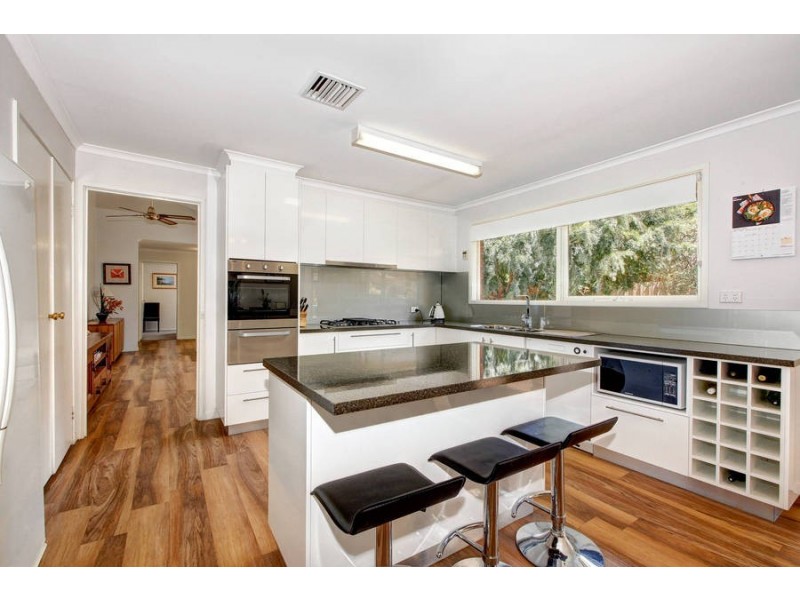 9 Bloxham Court, Hoppers Crossing VIC 3029