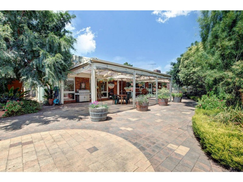 9 Bloxham Court, Hoppers Crossing VIC 3029