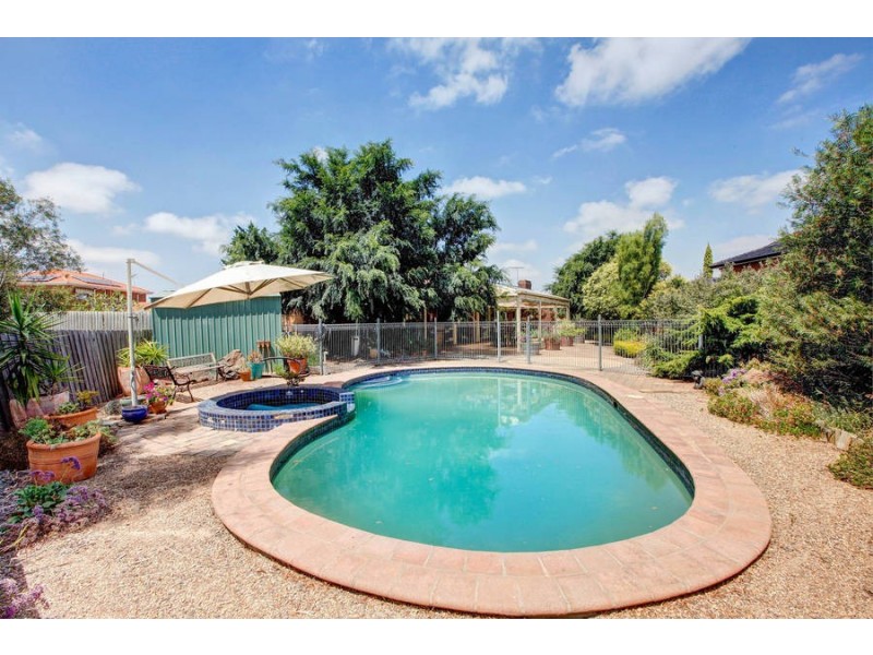 9 Bloxham Court, Hoppers Crossing VIC 3029