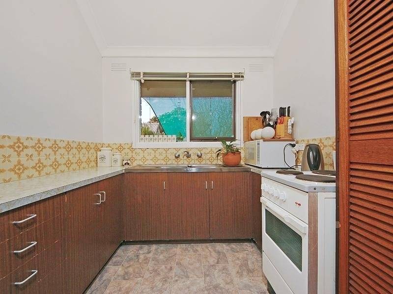 4/22 Mambourin Street, Werribee VIC 3030