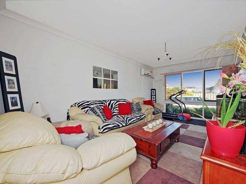 4/22 Mambourin Street, Werribee VIC 3030