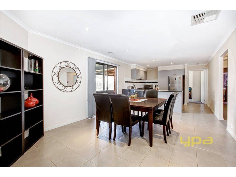 8 Cabarita Street, Truganina VIC 3029