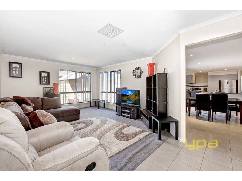 8 Cabarita Street, Truganina VIC 3029