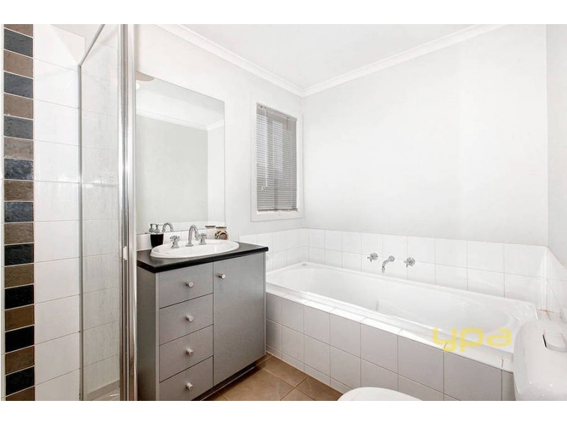 8 Cabarita Street, Truganina VIC 3029