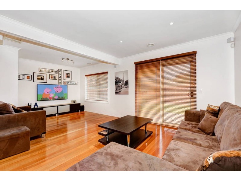 9 Bromley Street, Wyndham Vale VIC 3024