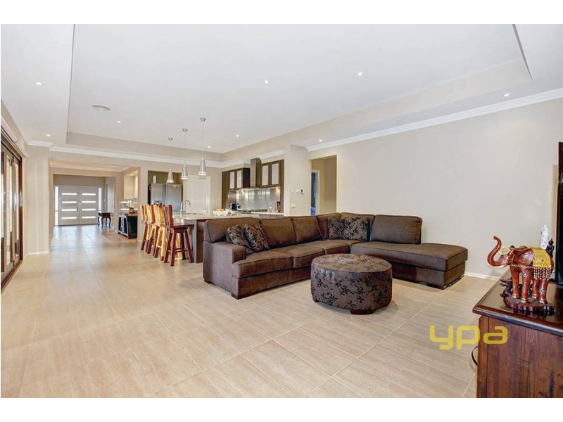 8 Pennar Way, Werribee VIC 3030