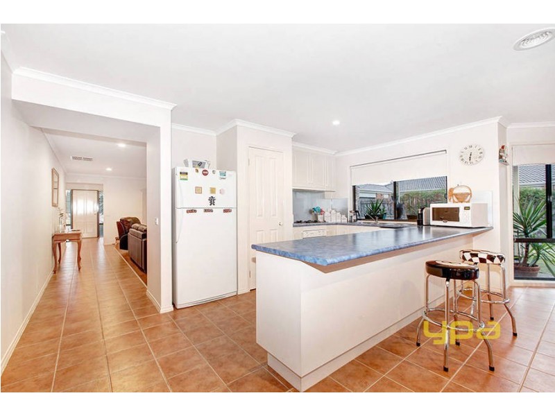 9 Riversdale Drive, Werribee VIC 3030