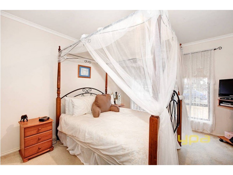 9 Riversdale Drive, Werribee VIC 3030