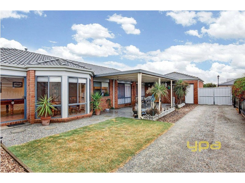 9 Riversdale Drive, Werribee VIC 3030