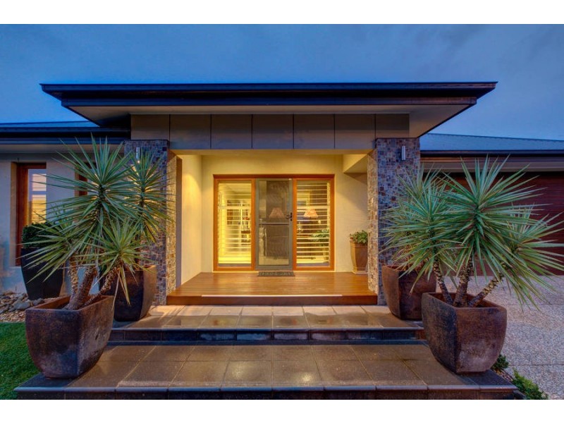 17 Reflections Boulevard, Tarneit VIC 3029