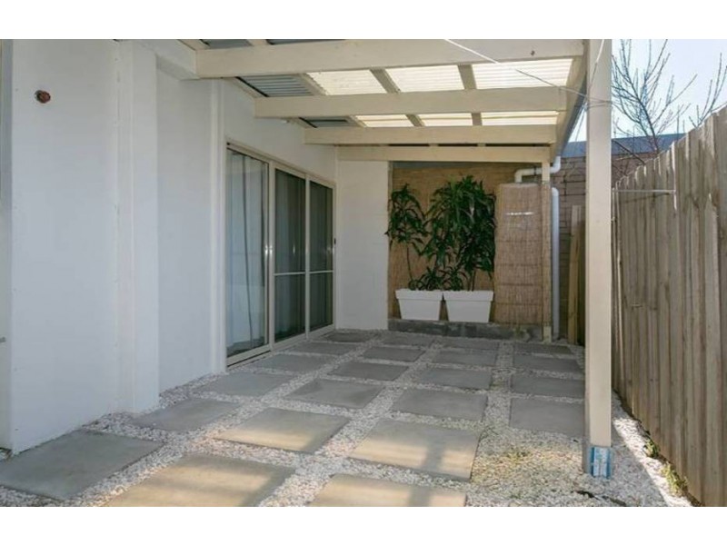 1/8 Beasley Avenue, Werribee VIC 3030