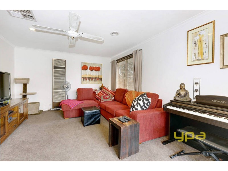 5 Petrel Court, Werribee VIC 3030