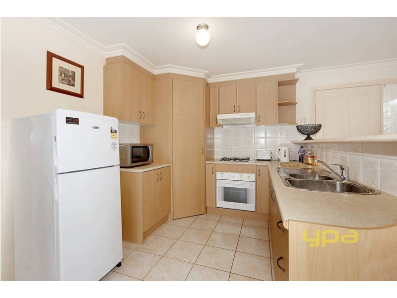 2/21 Wattle Avenue, Werribee VIC 3030