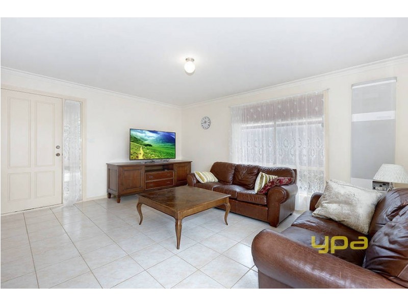 2/21 Wattle Avenue, Werribee VIC 3030