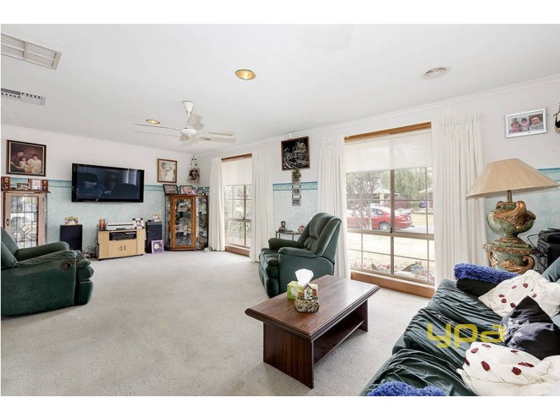 15 Lomond Court, Werribee VIC 3030