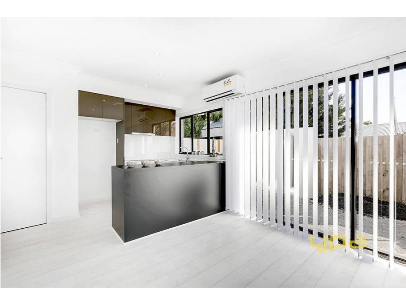 2/1A Glen Street, Werribee VIC 3030