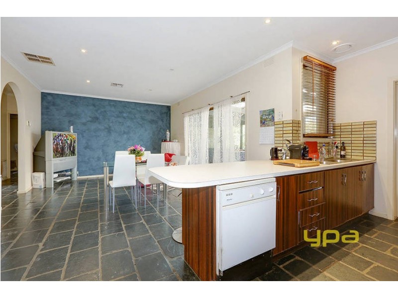 162 Greaves Street North, Werribee VIC 3030