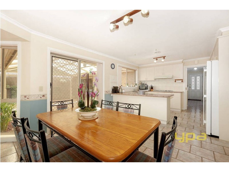 2 Carrington Close, Wyndham Vale VIC 3024