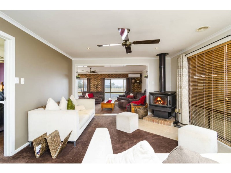 70 Colin Crescent, Little River VIC 3211