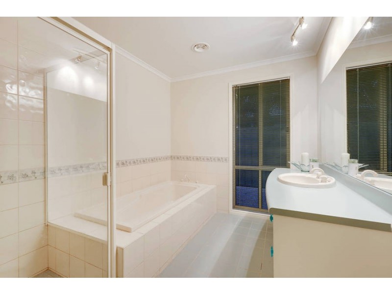 5 Balmoral Close, Wyndham Vale VIC 3024