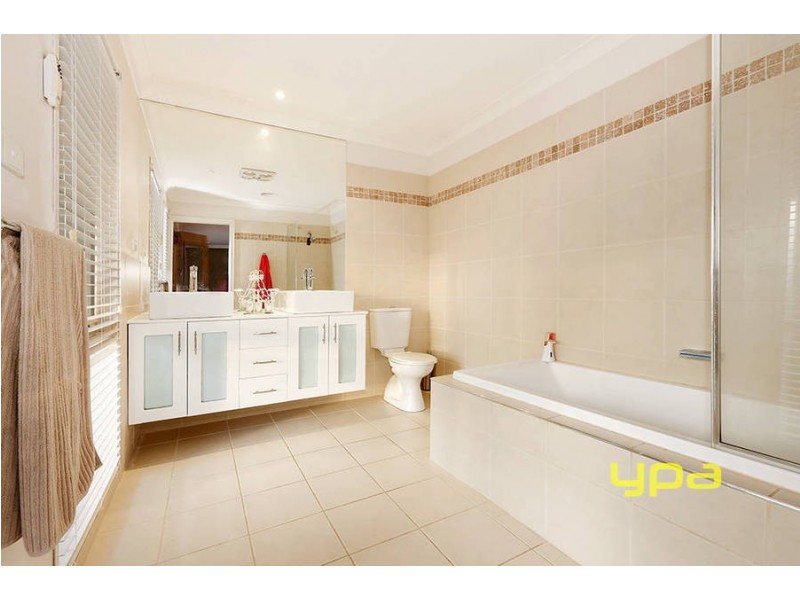 23 River Park Court, Werribee VIC 3030