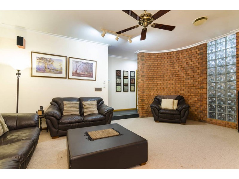 2 Leatherwood Drive, Hoppers Crossing VIC 3029