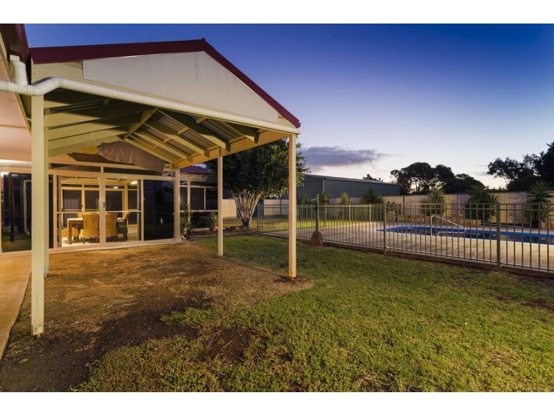 2 Leatherwood Drive, Hoppers Crossing VIC 3029