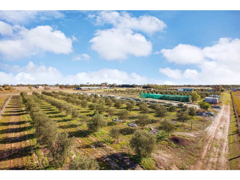 70 Regent Street, Little River VIC 3211