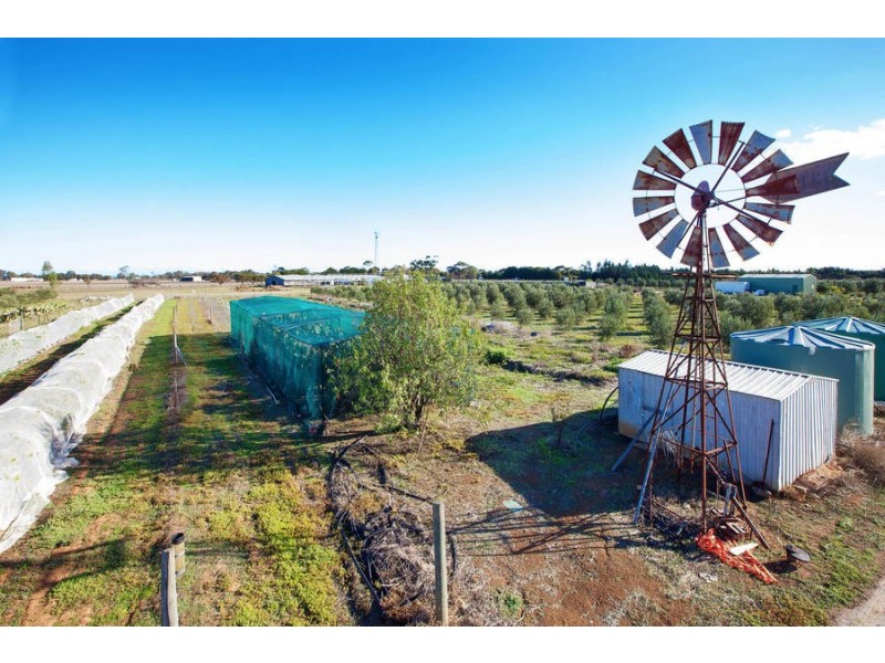 70 Regent Street, Little River VIC 3211