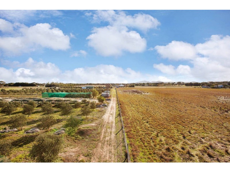 70 Regent Street, Little River VIC 3211