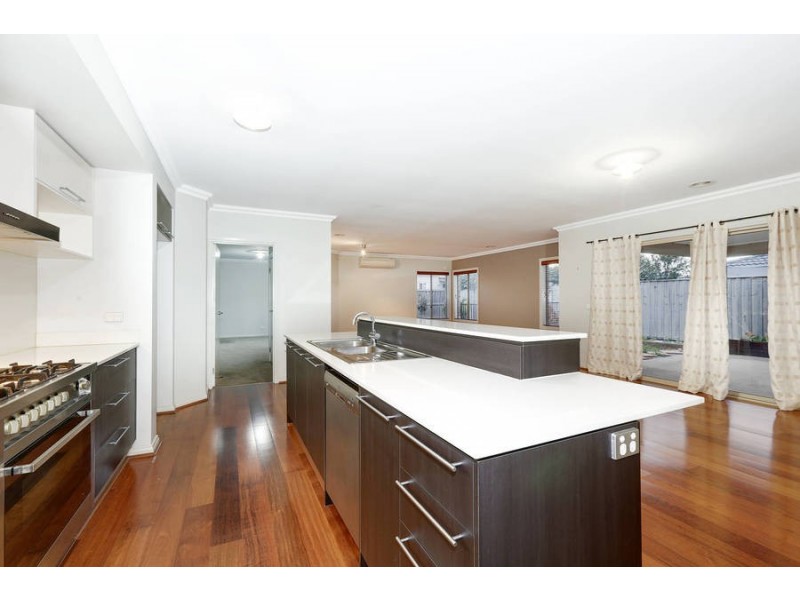 13 Highland Place, Tarneit VIC 3029