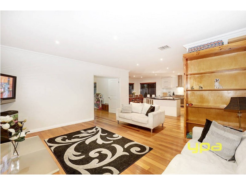 90 Riversdale Drive, Tarneit VIC 3029