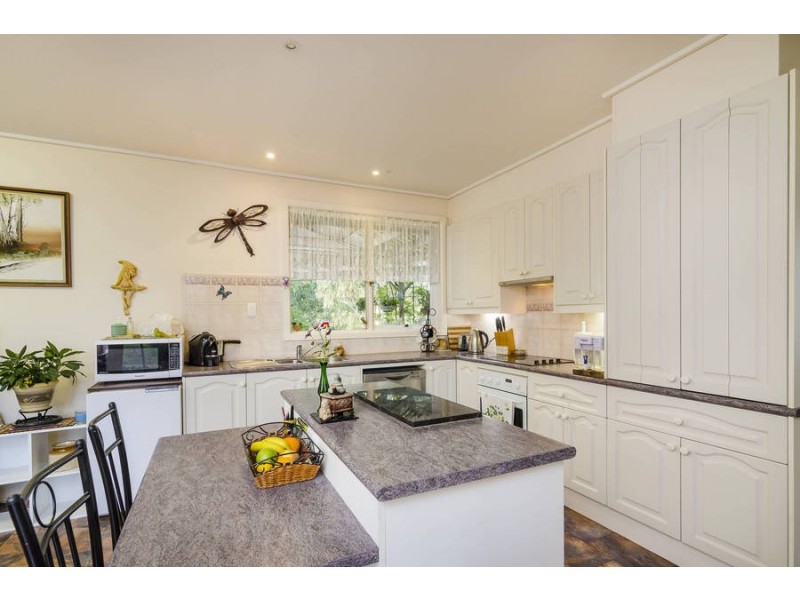 27-29 Sanctuary Close, Werribee VIC 3030