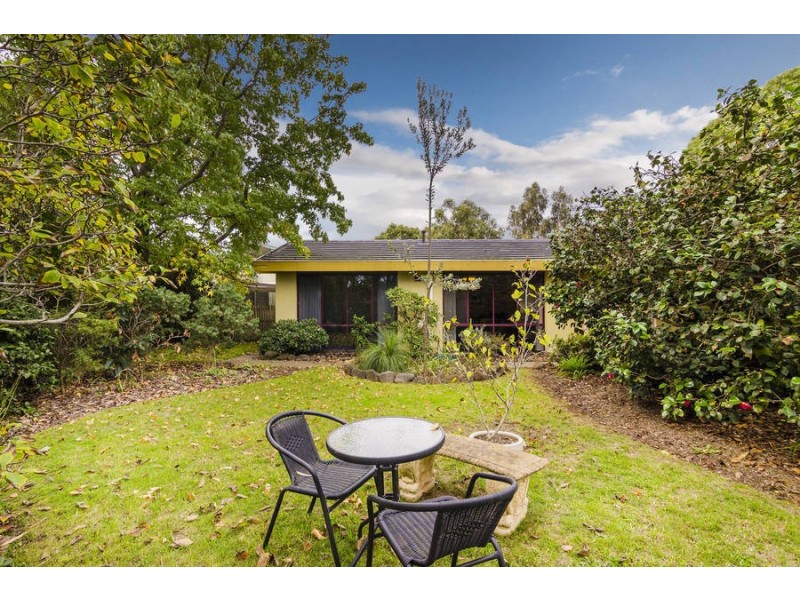 27-29 Sanctuary Close, Werribee VIC 3030