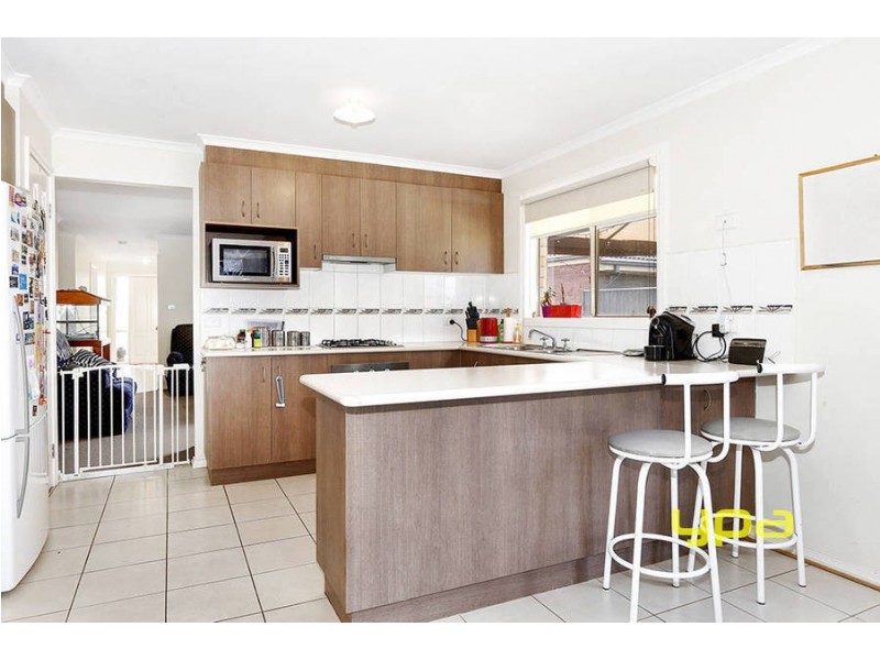 41 Manor Lakes Boulevard, Wyndham Vale VIC 3024