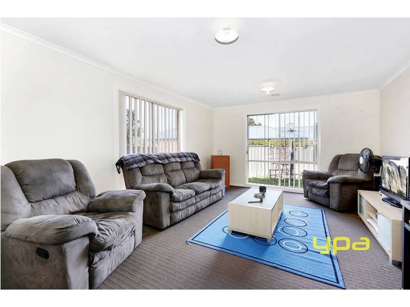 41 Manor Lakes Boulevard, Wyndham Vale VIC 3024