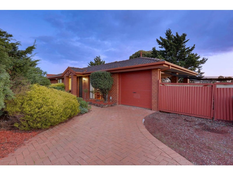 49 Iluka Drive, Werribee VIC 3030