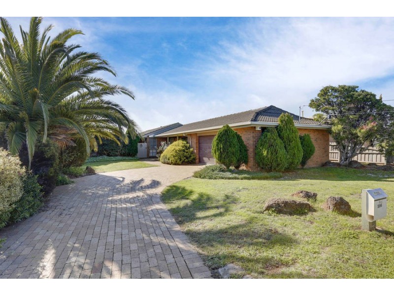 206 Bellbridge Drive, Hoppers Crossing VIC 3029