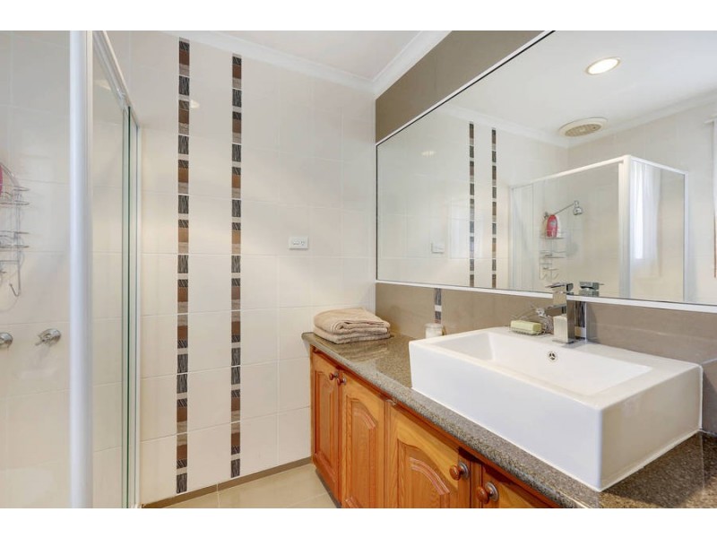 206 Bellbridge Drive, Hoppers Crossing VIC 3029