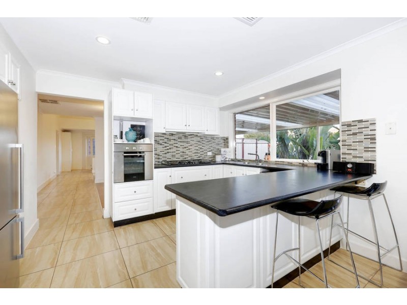 4 Crana Court, Hoppers Crossing VIC 3029