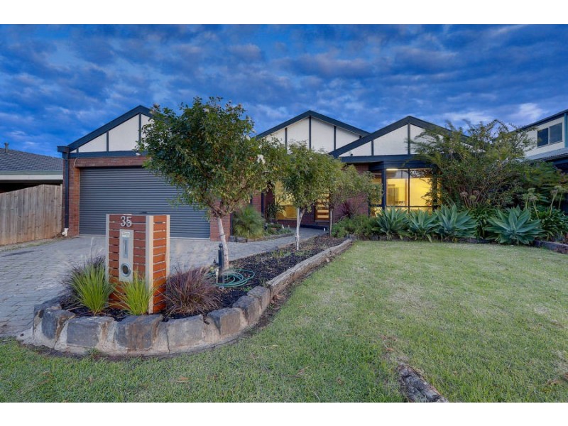35 Flemington Crescent, Werribee VIC 3030