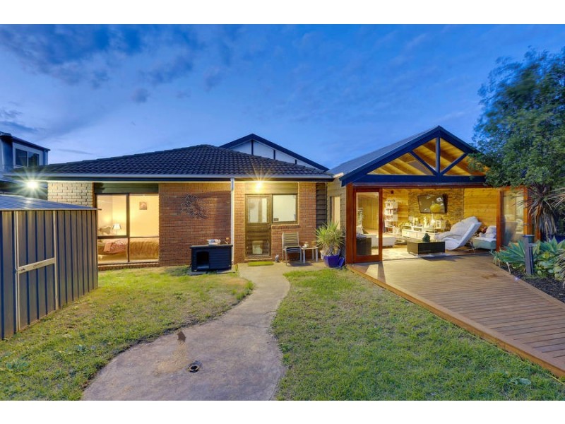 35 Flemington Crescent, Werribee VIC 3030