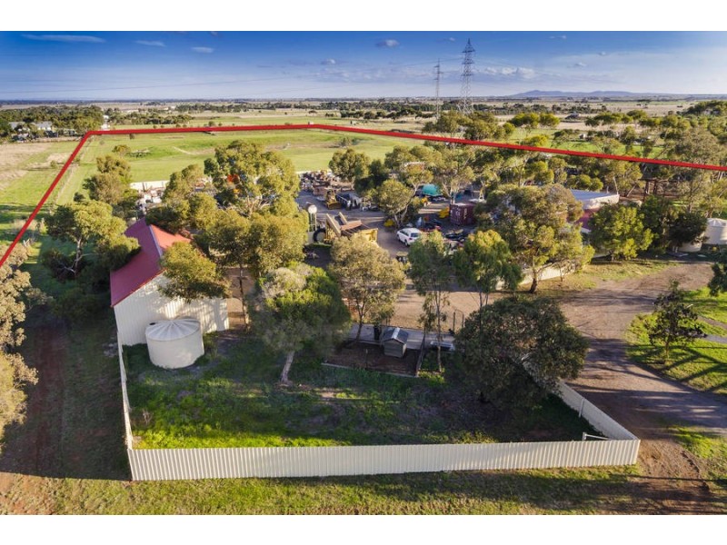 1443 Dohertys Road, Mount Cottrell VIC 3024