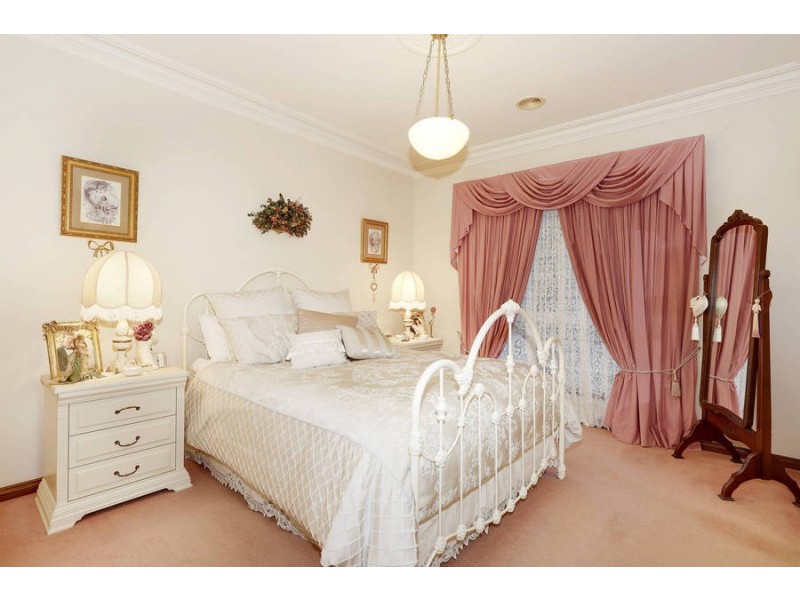 9 Glendene Court, Werribee VIC 3030